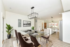 DSC_2530 virtually staged.jpeg