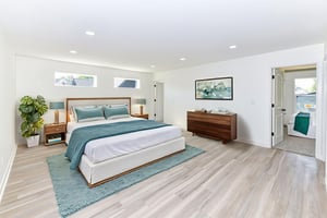 DSC_2477 virtually staged.jpeg