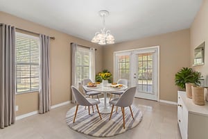 DSC00860 virtually staged.jpeg